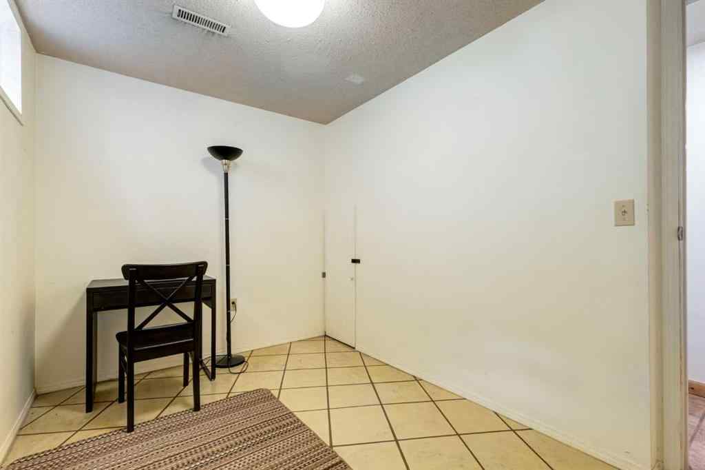 MLS® A2250804 - 7103 Hunterwood Road NW in Huntington Hills Calgary, Residential