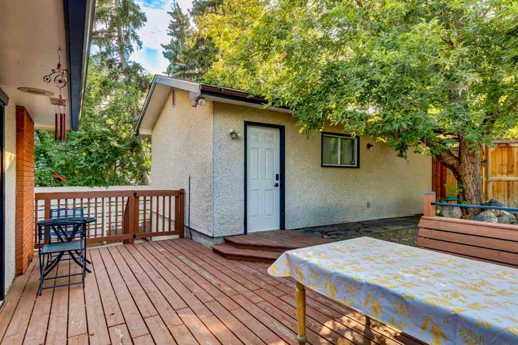 MLS® A2250804 - 7103 Hunterwood Road NW in Huntington Hills Calgary, Residential