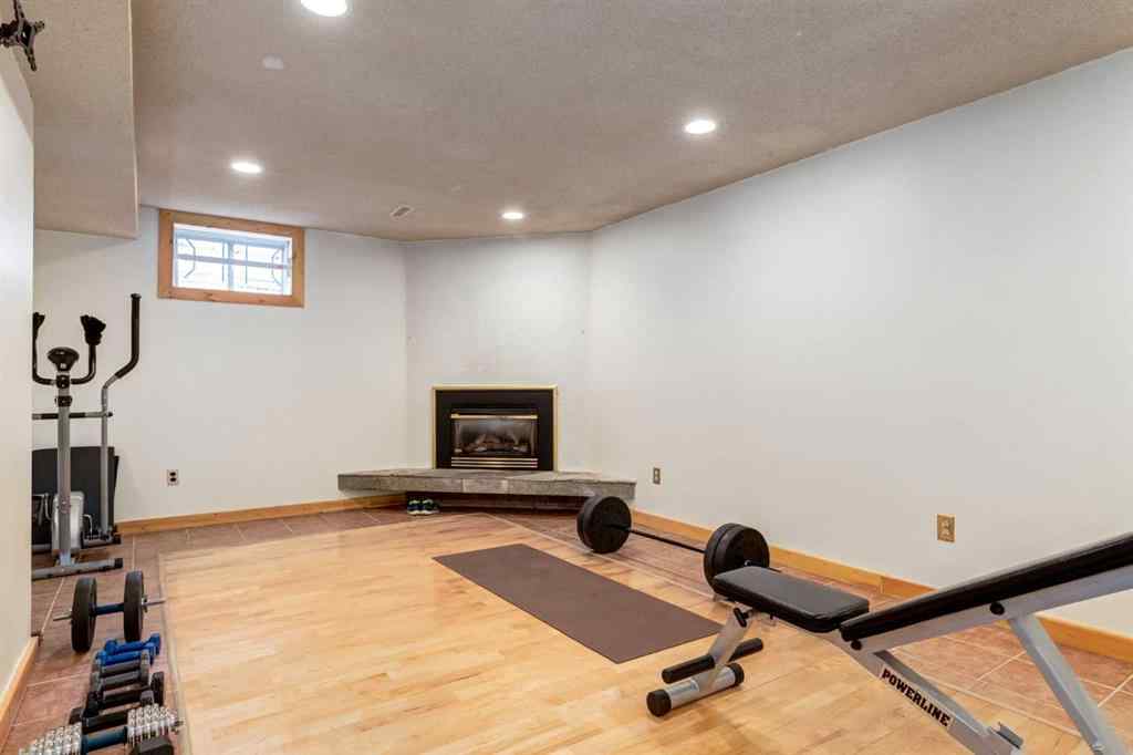 MLS® A2250804 - 7103 Hunterwood Road NW in Huntington Hills Calgary, Residential