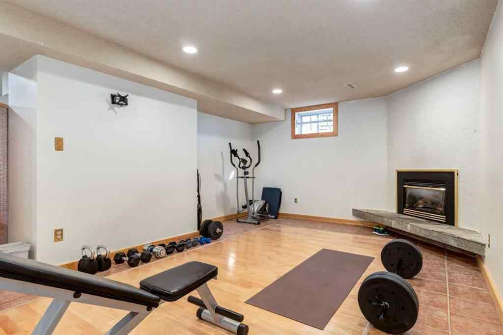 MLS® A2250804 - 7103 Hunterwood Road NW in Huntington Hills Calgary, Residential