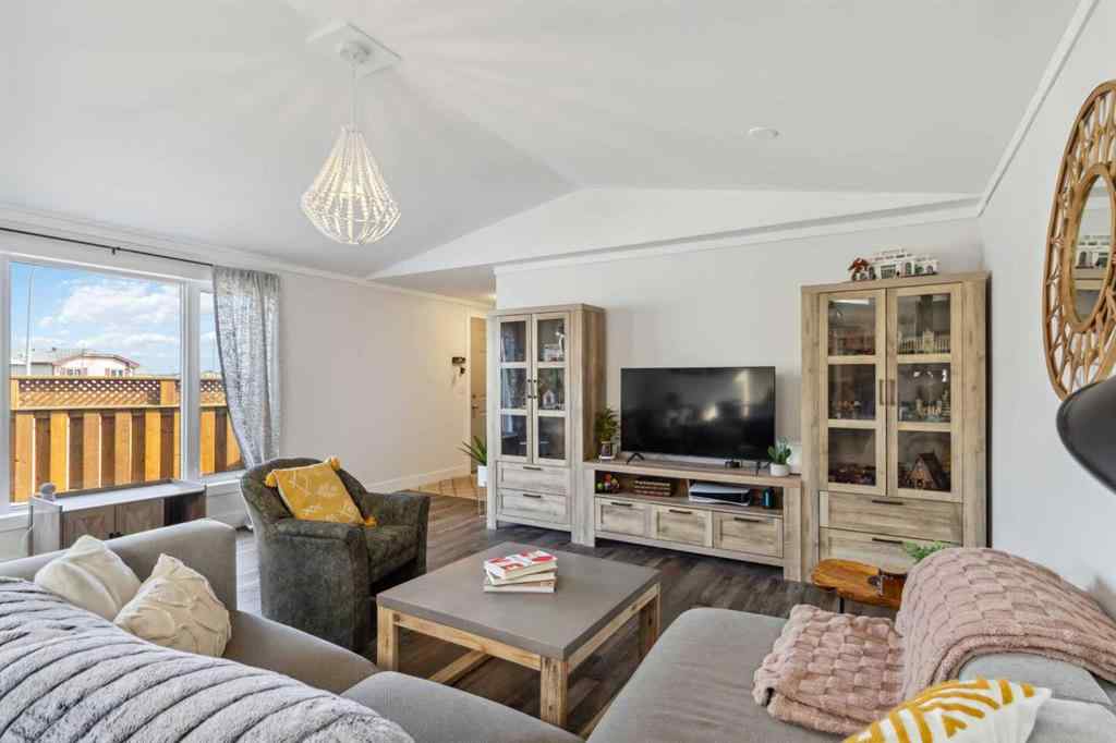 MLS® A2250805 - 540 Mckinlay Crescent  in Timberlea Fort McMurray, Residential