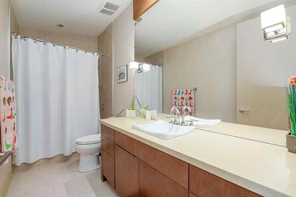 MLS® A2250806 - 2011 29 Avenue SW in South Calgary Calgary, Residential