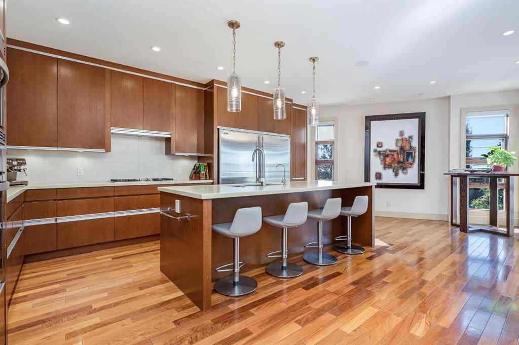 MLS® A2250806 - 2011 29 Avenue SW in South Calgary Calgary, Residential
