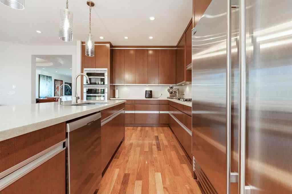 MLS® A2250806 - 2011 29 Avenue SW in South Calgary Calgary, Residential