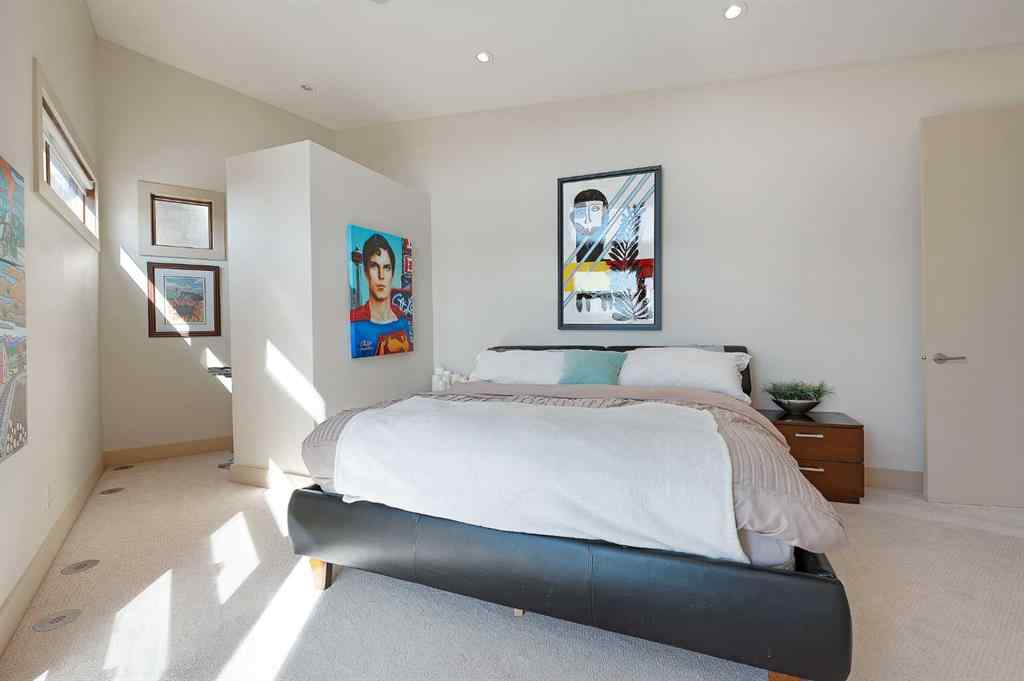 MLS® A2250806 - 2011 29 Avenue SW in South Calgary Calgary, Residential