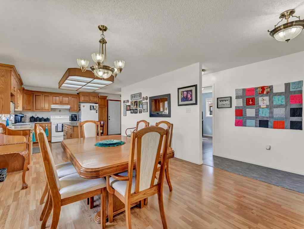 MLS® A2250809 - 27 Turner Drive SE in Ross Glen Medicine Hat, Residential