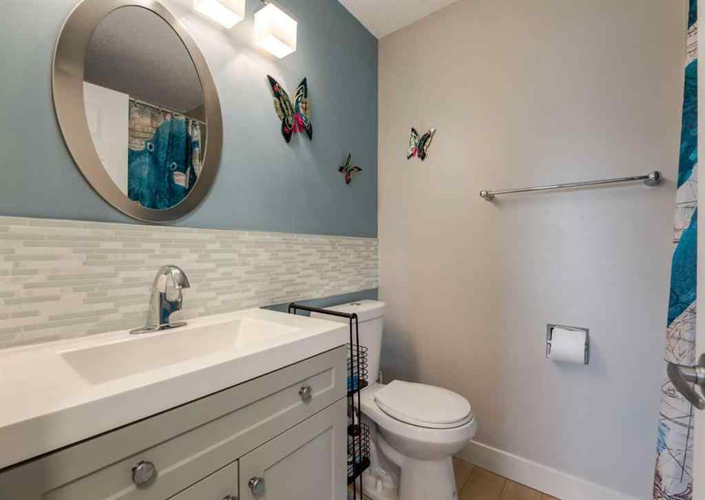 MLS® A2250810 - 127 Silvercreek Close NW in Silver Springs Calgary, Residential