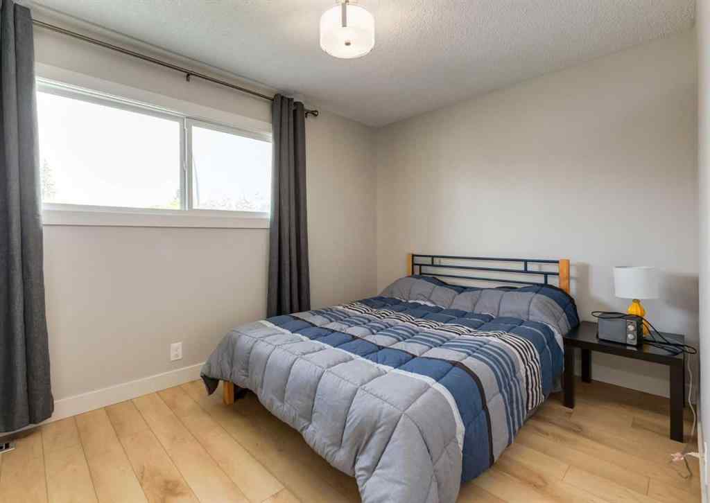 MLS® A2250810 - 127 Silvercreek Close NW in Silver Springs Calgary, Residential