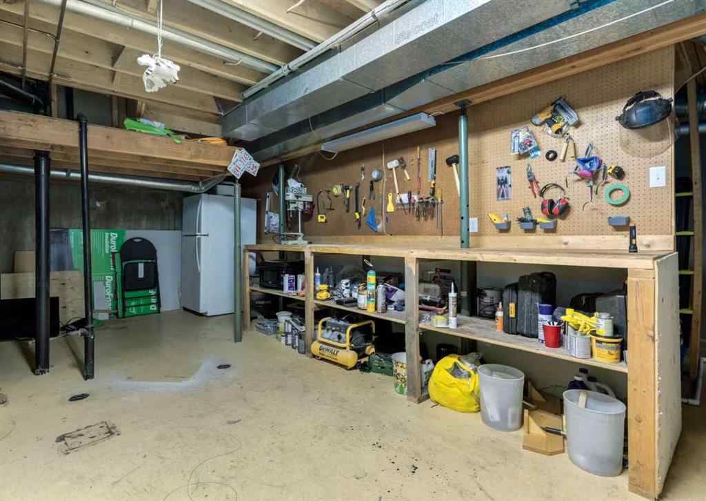 MLS® A2250810 - 127 Silvercreek Close NW in Silver Springs Calgary, Residential