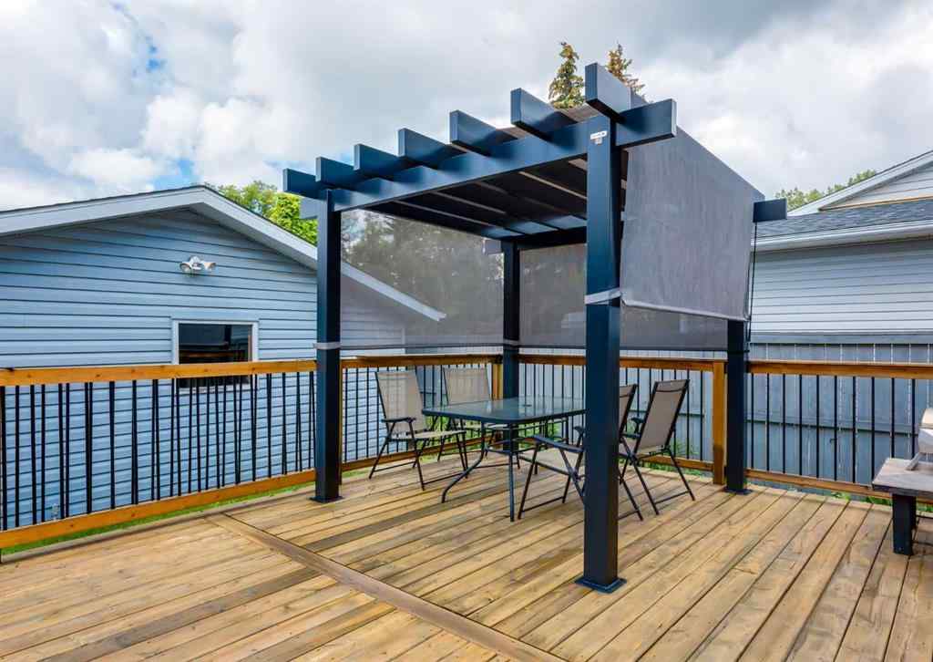 MLS® A2250810 - 127 Silvercreek Close NW in Silver Springs Calgary, Residential