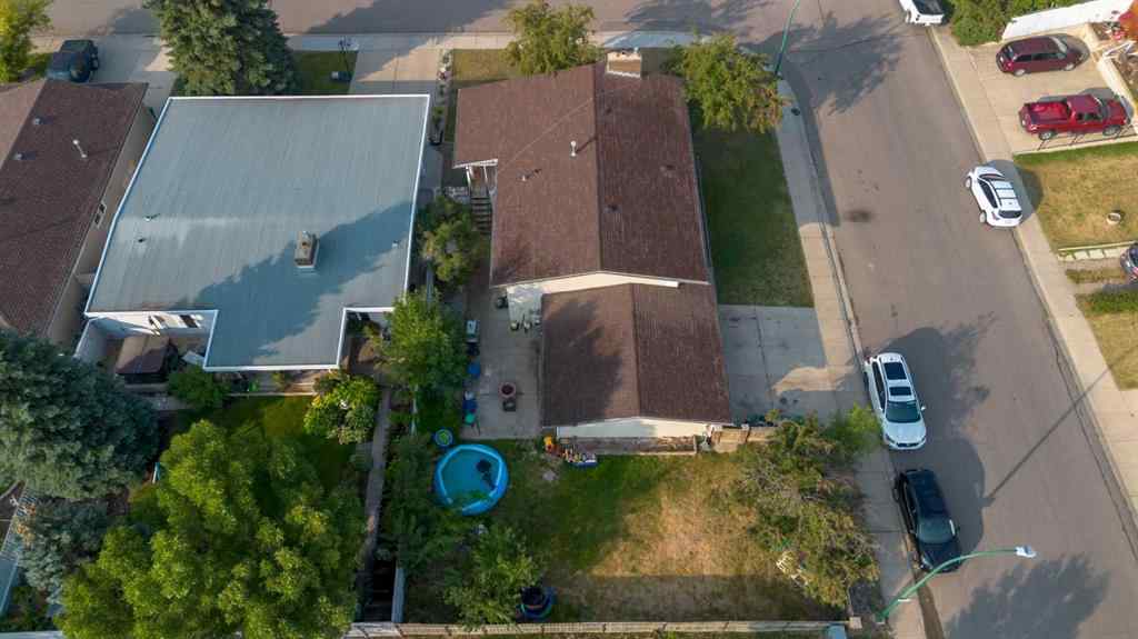MLS® A2250813 - 10 Sheridan Road W in Varsity Village Lethbridge, Residential