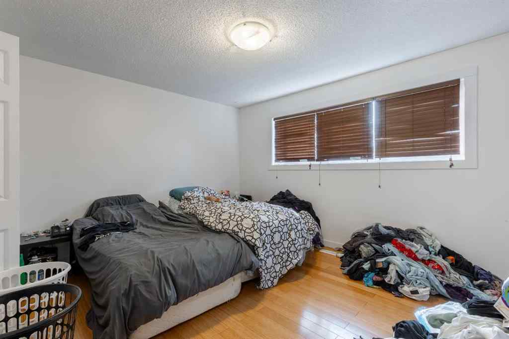 MLS® A2250813 - 10 Sheridan Road W in Varsity Village Lethbridge, Residential