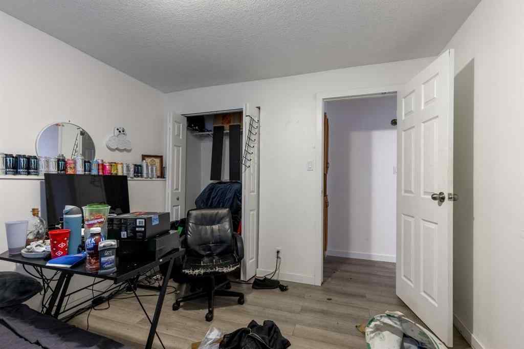 MLS® A2250813 - 10 Sheridan Road W in Varsity Village Lethbridge, Residential