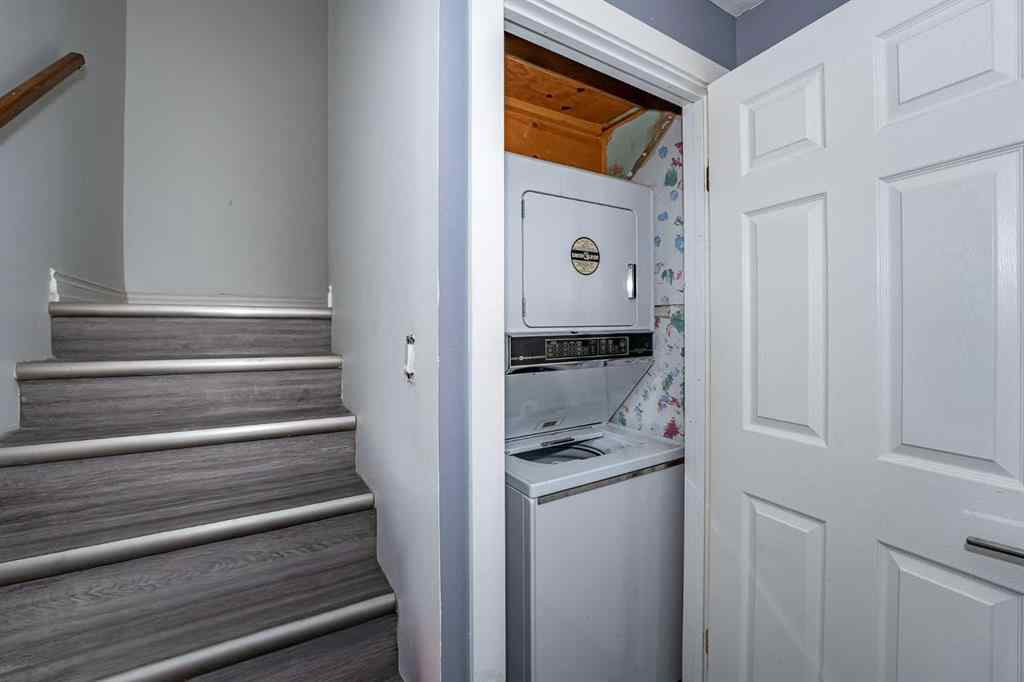 MLS® A2250820 - 77 Del Ray Road NE in Monterey Park Calgary, Residential