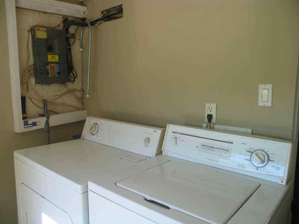 MLS® A2250828 - 807 Broadway Street  in NONE Standard, Residential