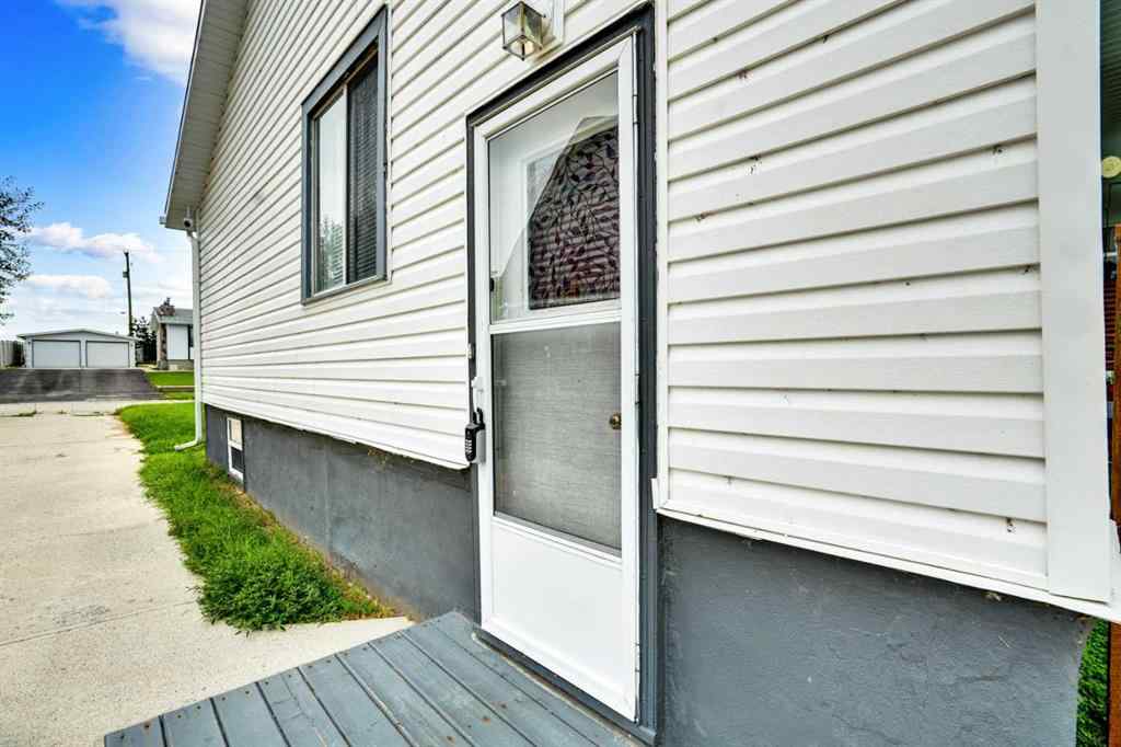MLS® A2250833 - 228 FIRST AVENUE  W in NONE Hussar, Residential
