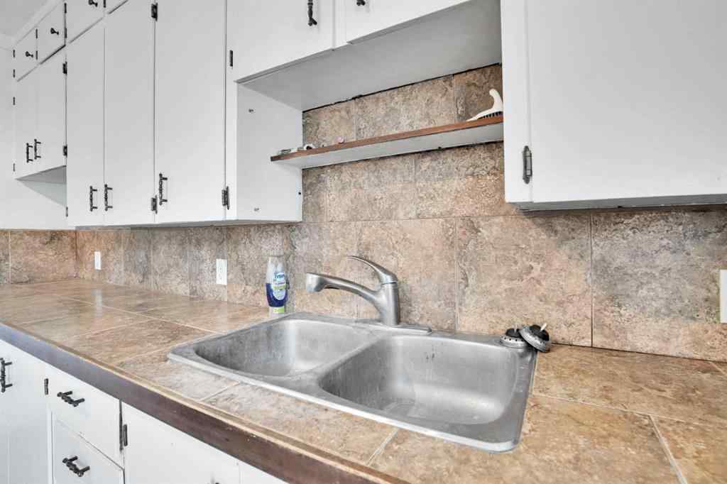 MLS® A2250833 - 228 FIRST AVENUE  W in NONE Hussar, Residential