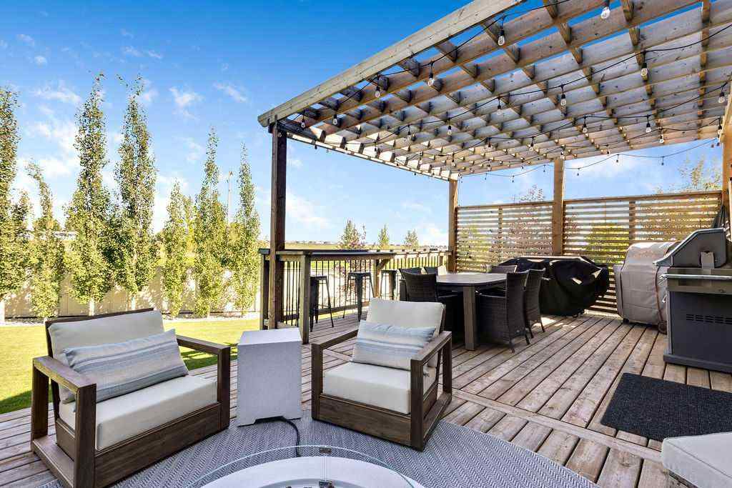 MLS® A2250835 - 132 Drake Landing Gardens  in Drake Landing Okotoks, Residential