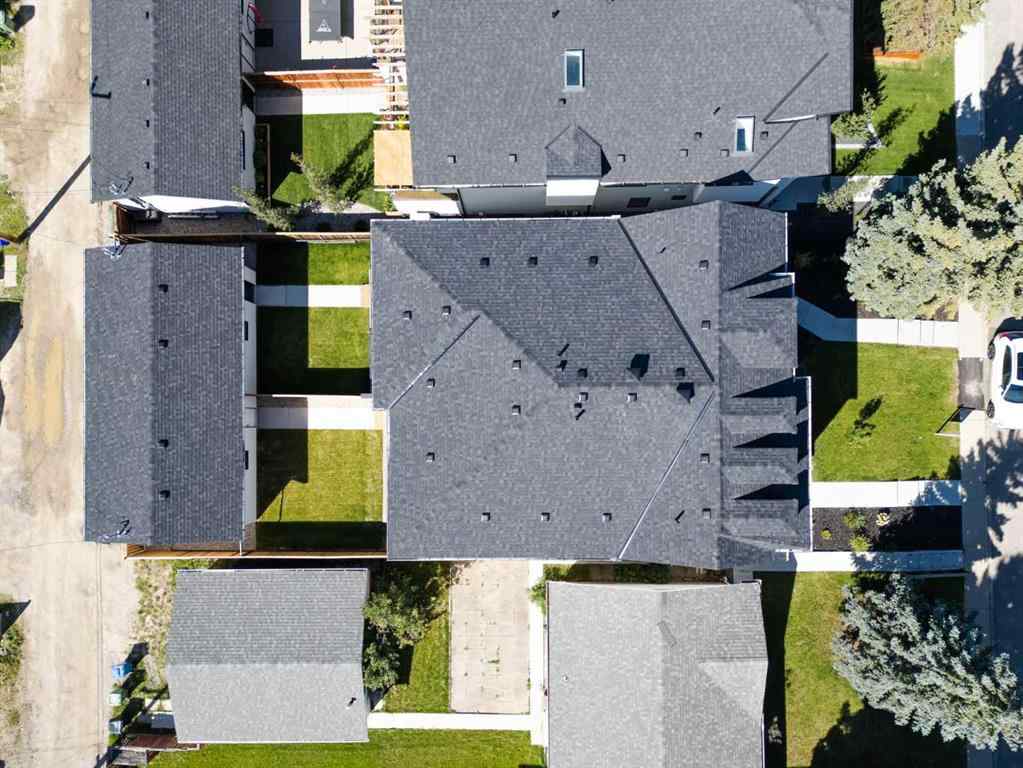 MLS® A2250840 - 1425 44 Street SW in Rosscarrock Calgary, Residential