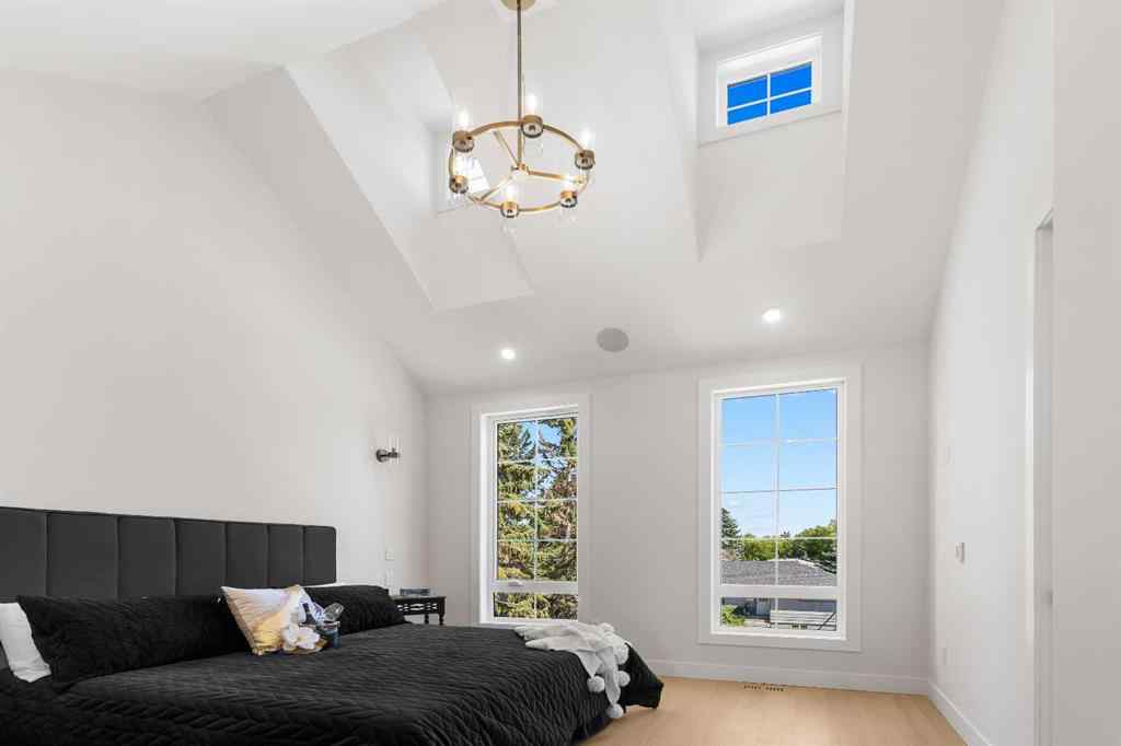 MLS® A2250840 - 1425 44 Street SW in Rosscarrock Calgary, Residential