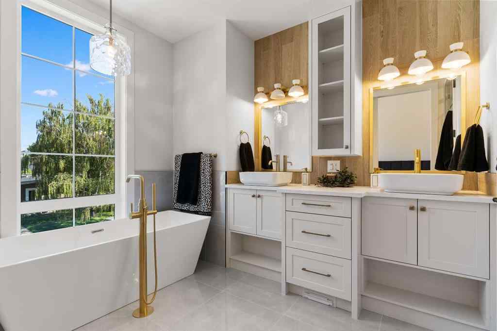 MLS® A2250840 - 1425 44 Street SW in Rosscarrock Calgary, Residential