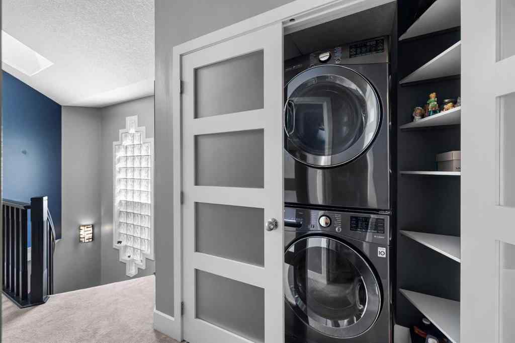 MLS® A2250847 - 2409 7 Avenue NW in West Hillhurst Calgary, Residential