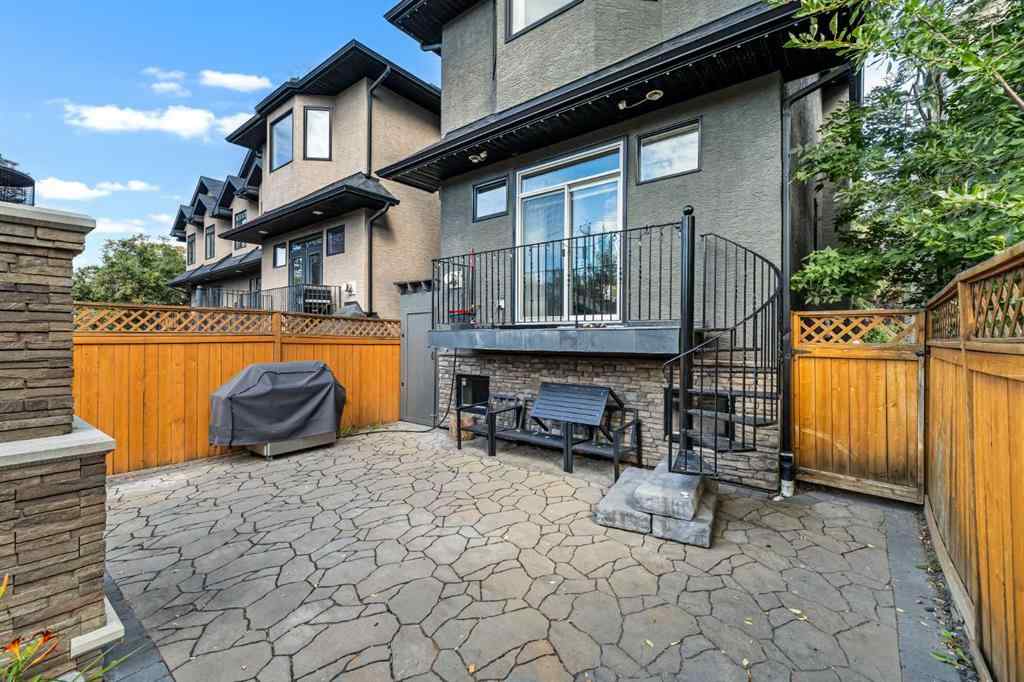 MLS® A2250847 - 2409 7 Avenue NW in West Hillhurst Calgary, Residential