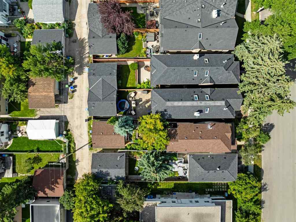 MLS® A2250847 - 2409 7 Avenue NW in West Hillhurst Calgary, Residential