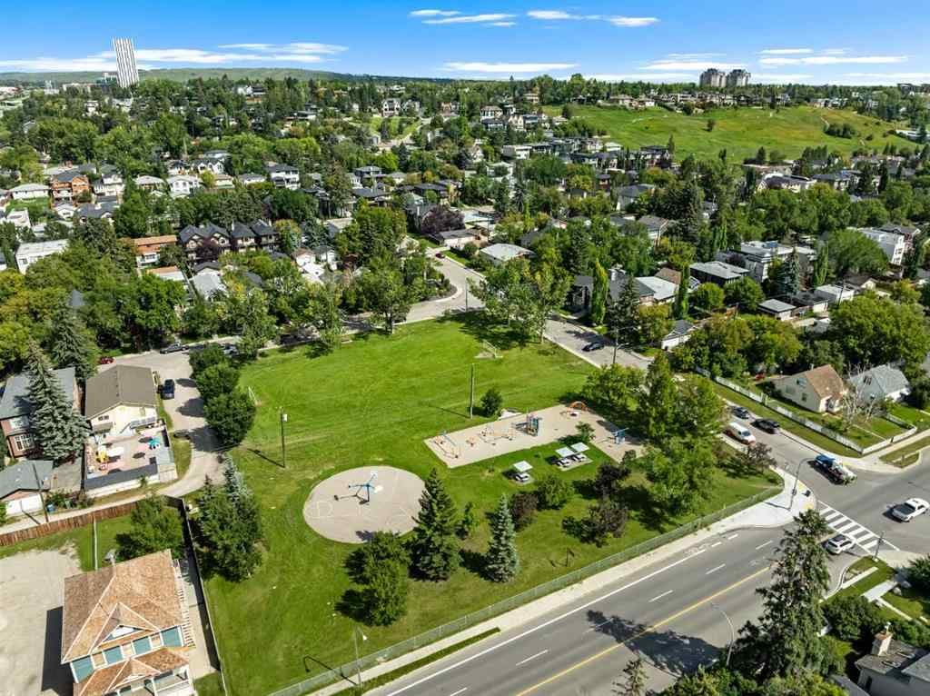 MLS® A2250847 - 2409 7 Avenue NW in West Hillhurst Calgary, Residential