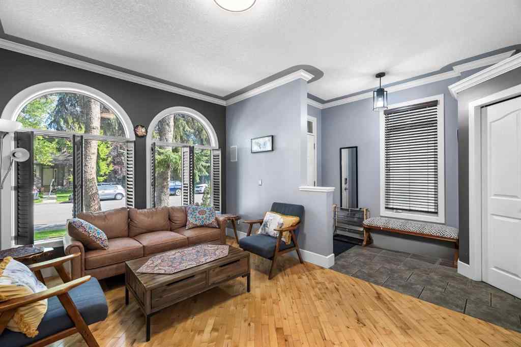 MLS® A2250847 - 2409 7 Avenue NW in West Hillhurst Calgary, Residential