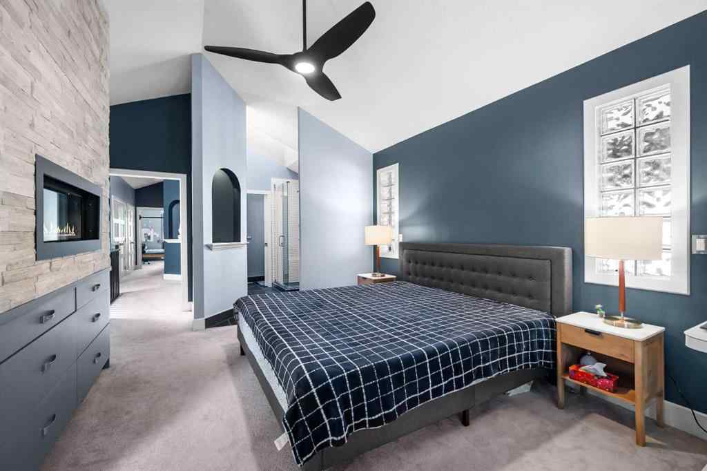 MLS® A2250847 - 2409 7 Avenue NW in West Hillhurst Calgary, Residential