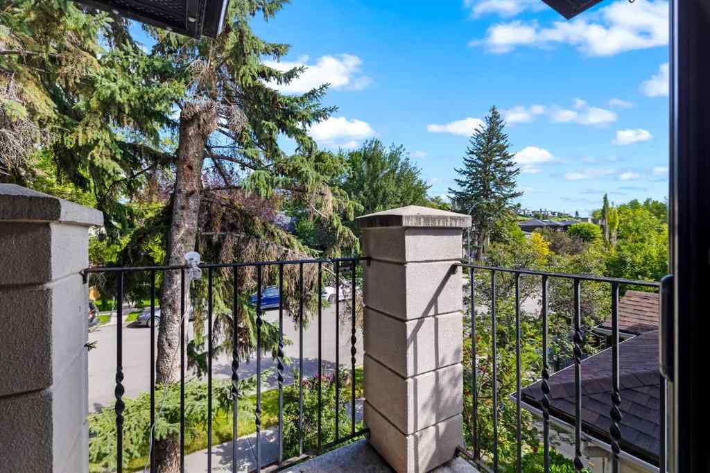 MLS® A2250847 - 2409 7 Avenue NW in West Hillhurst Calgary, Residential