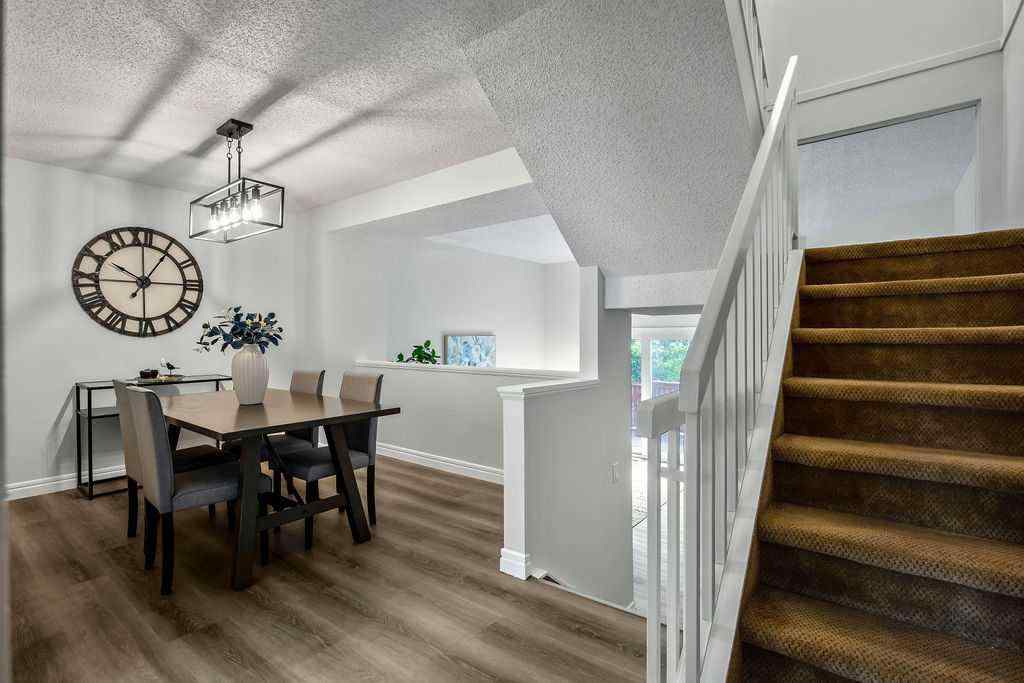 MLS® A2250852 - 6 Coachway Green SW in Coach Hill Calgary, Residential
