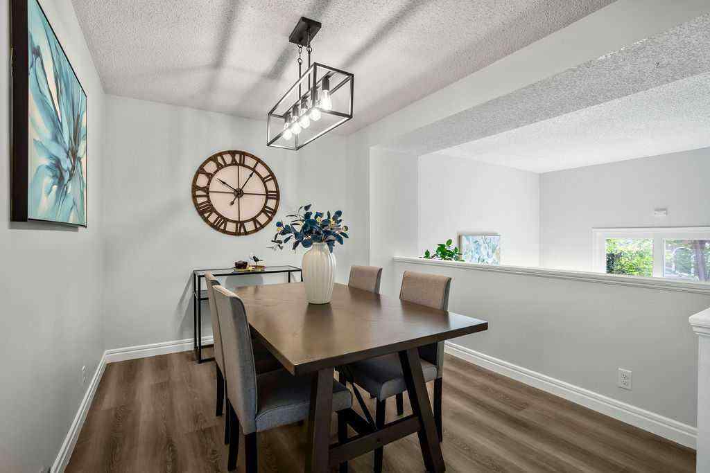 MLS® A2250852 - 6 Coachway Green SW in Coach Hill Calgary, Residential