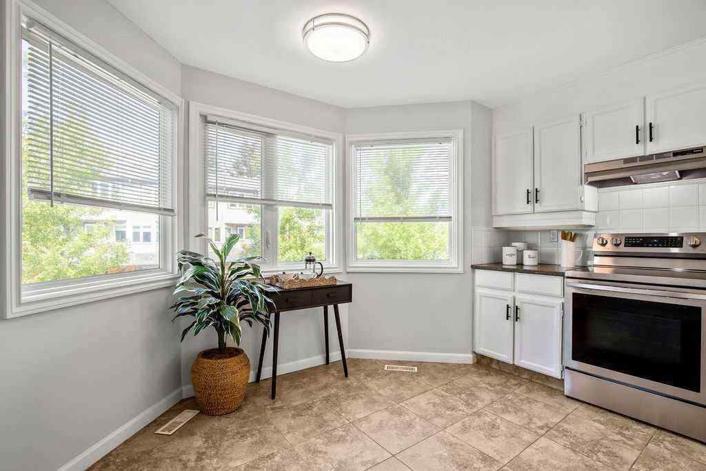 MLS® A2250852 - 6 Coachway Green SW in Coach Hill Calgary, Residential