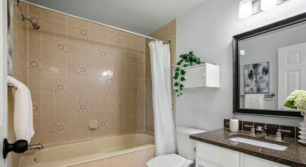 MLS® A2250852 - 6 Coachway Green SW in Coach Hill Calgary, Residential