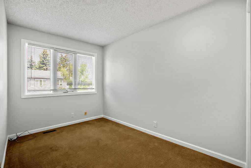 MLS® A2250852 - 6 Coachway Green SW in Coach Hill Calgary, Residential