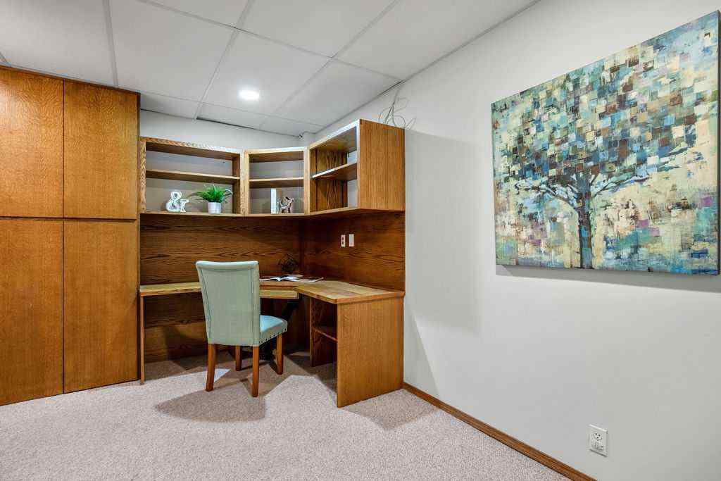 MLS® A2250852 - 6 Coachway Green SW in Coach Hill Calgary, Residential