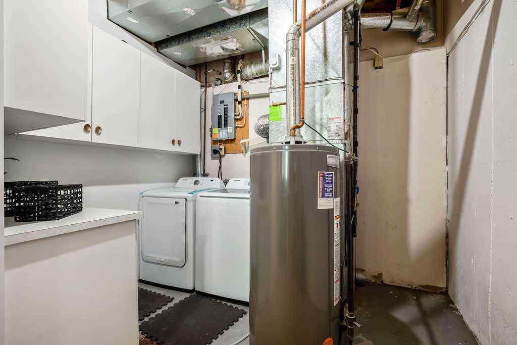 MLS® A2250852 - 6 Coachway Green SW in Coach Hill Calgary, Residential