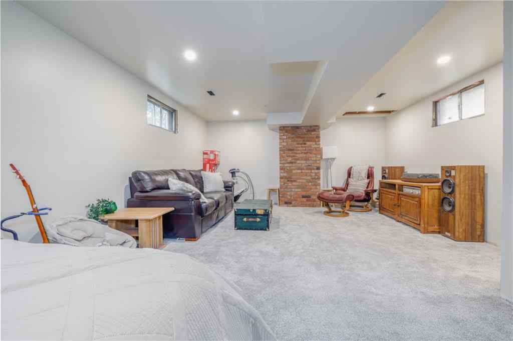 MLS® A2250865 - 2311 21 Avenue SW in Richmond Calgary, Residential