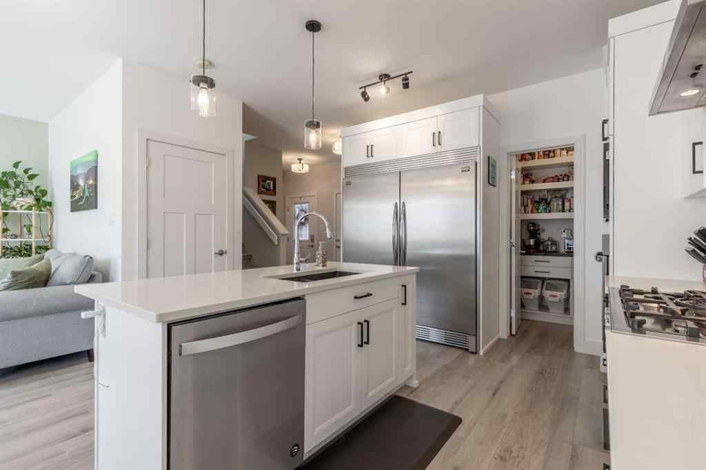 MLS® A2250870 - 402 Miners Chase West   in Copperwood Lethbridge, Residential