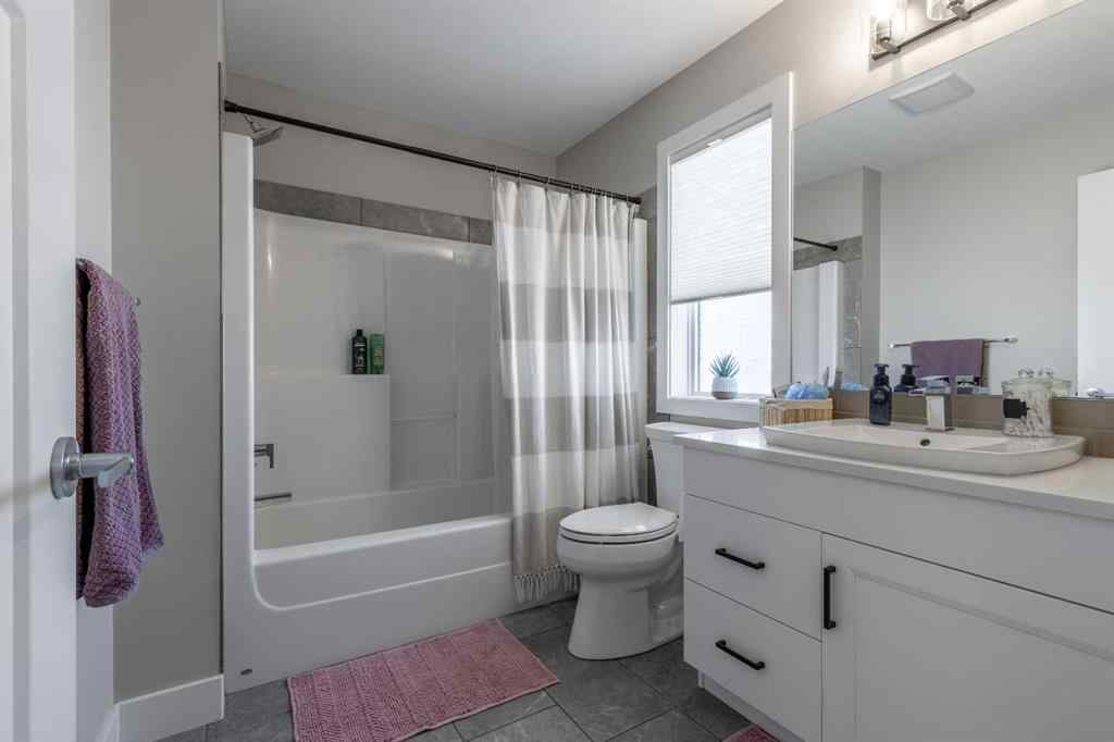 MLS® A2250870 - 402 Miners Chase West   in Copperwood Lethbridge, Residential
