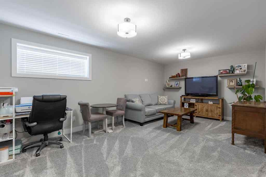 MLS® A2250870 - 402 Miners Chase West   in Copperwood Lethbridge, Residential