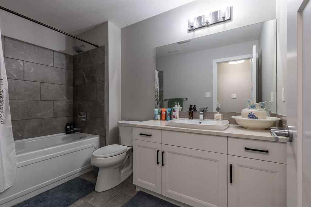 MLS® A2250870 - 402 Miners Chase West   in Copperwood Lethbridge, Residential