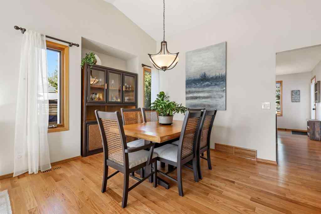 MLS® A2250877 - 49 Sunmeadows Place SE in Sundance Calgary, Residential