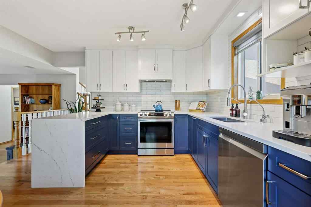 MLS® A2250877 - 49 Sunmeadows Place SE in Sundance Calgary, Residential