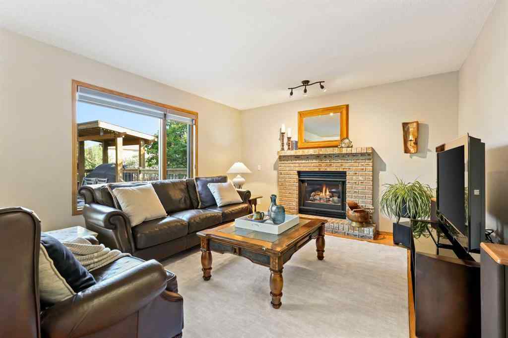 MLS® A2250877 - 49 Sunmeadows Place SE in Sundance Calgary, Residential