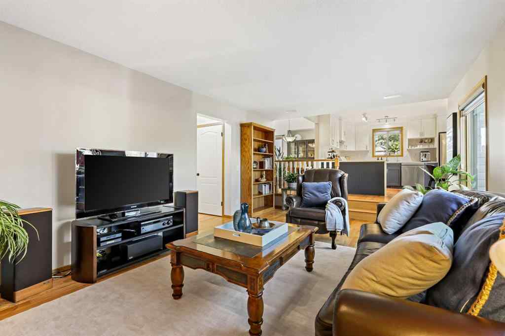MLS® A2250877 - 49 Sunmeadows Place SE in Sundance Calgary, Residential