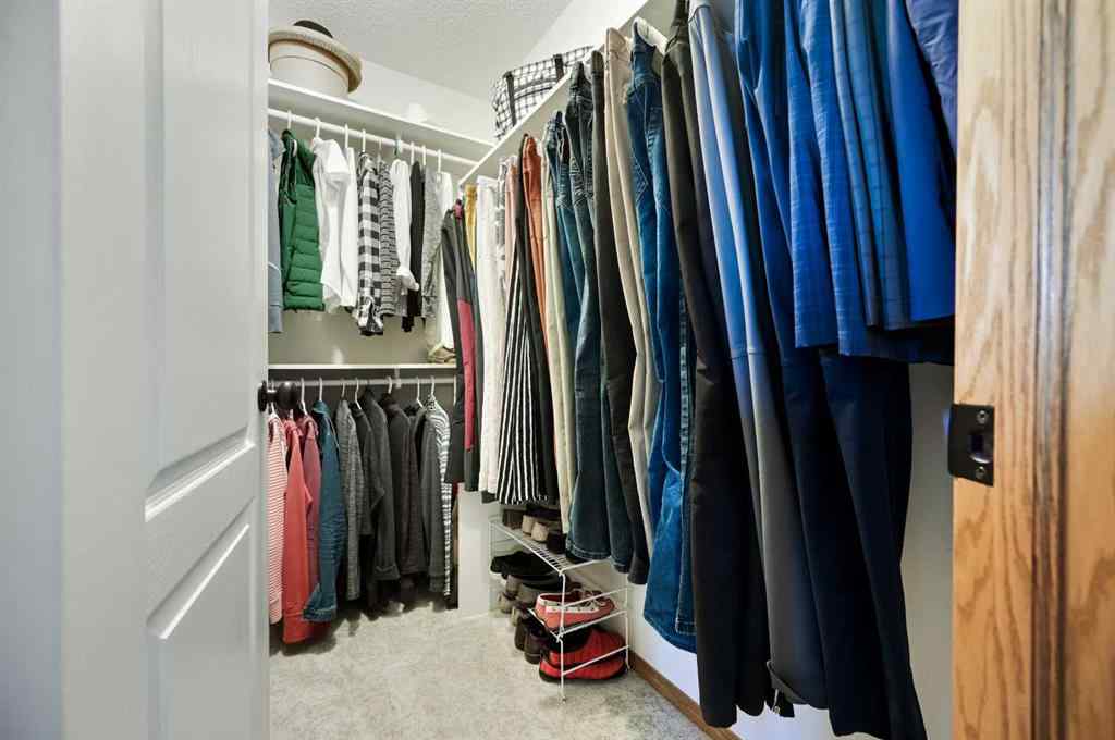 MLS® A2250877 - 49 Sunmeadows Place SE in Sundance Calgary, Residential