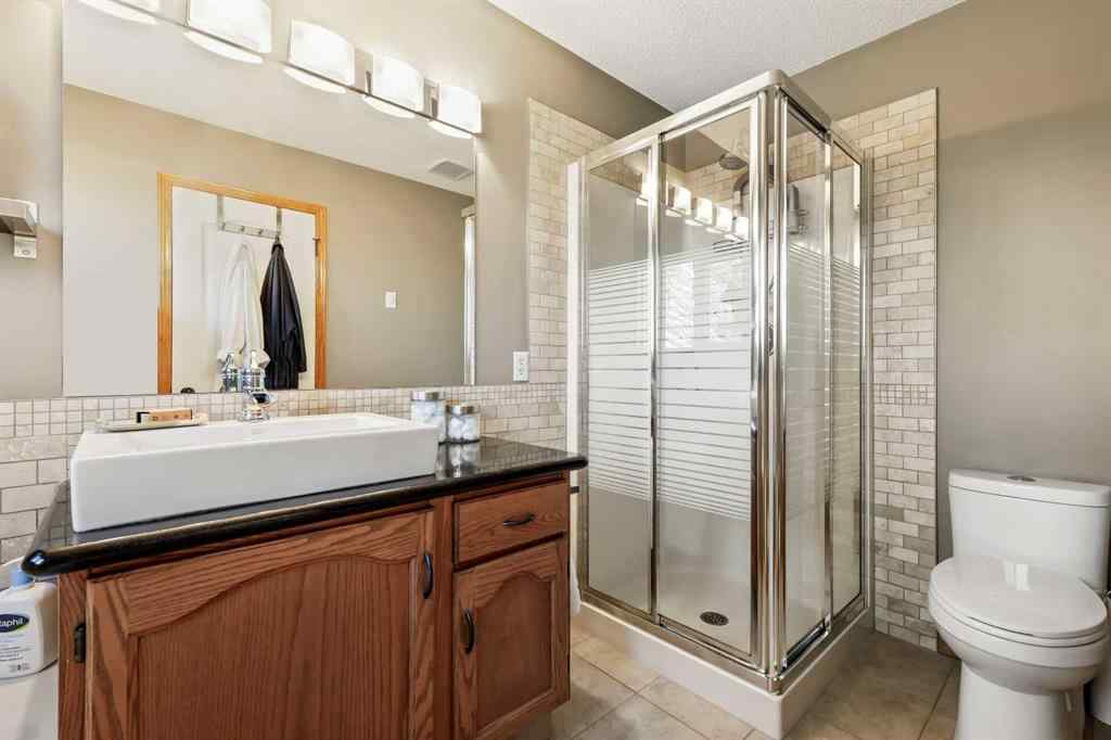 MLS® A2250877 - 49 Sunmeadows Place SE in Sundance Calgary, Residential